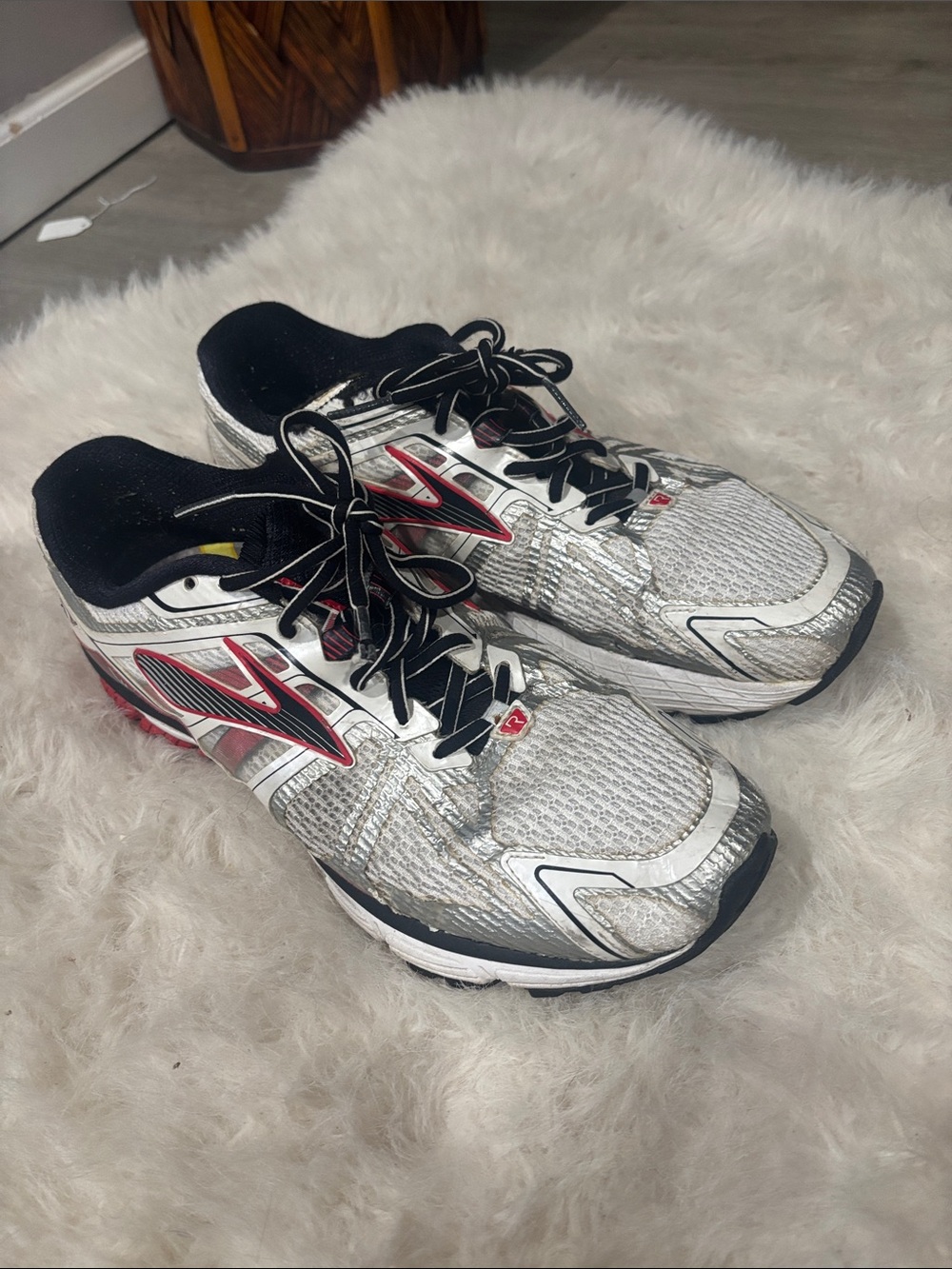 Brooks Men's Silver Running Shoes with Black & Red Details